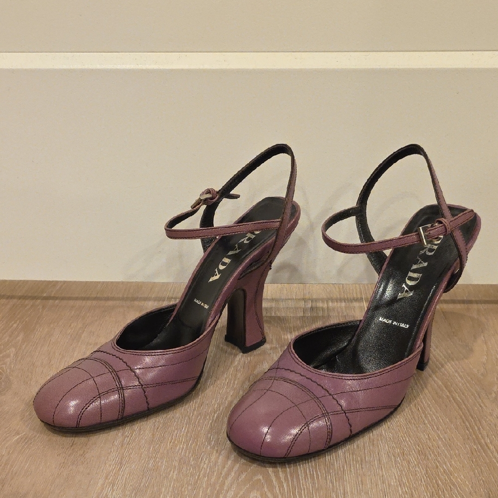Prada Capretto Fume Petalo Decorative Stitch Mary Jane Pump Chunky Flair Heel